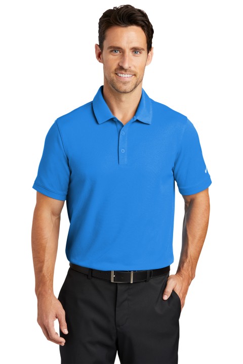 7039-LtPhoBlue-1-746099LtPhoBlueModelFront2-1200W